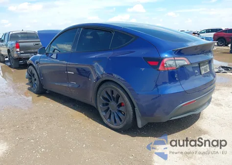 2022 Tesla Model Y Performance Dual Motor All-Wheel Drive z USA, uszkodzony, nr VIN 7SAYGDEFXNF506319